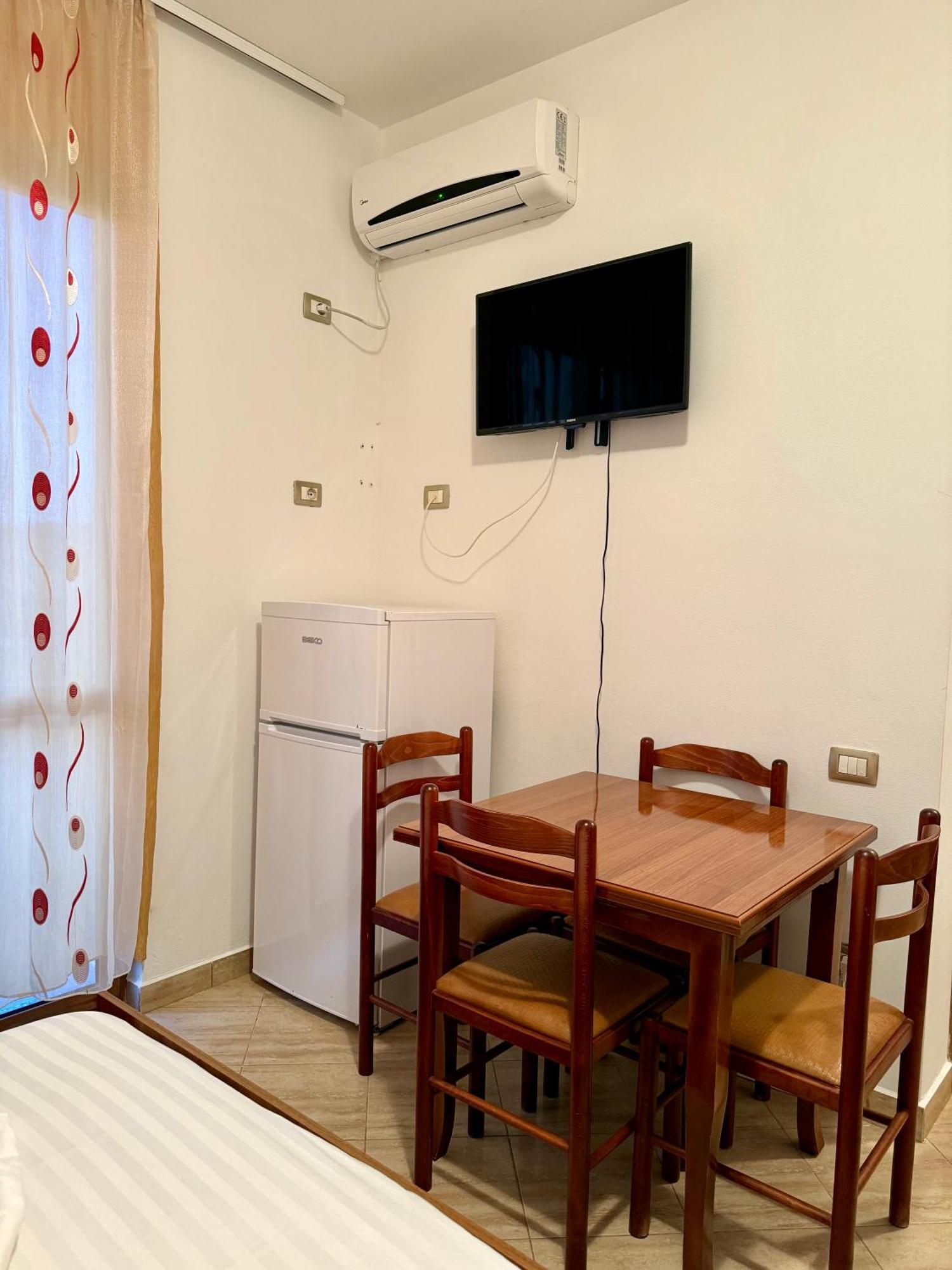 Ermi Hotel 4*